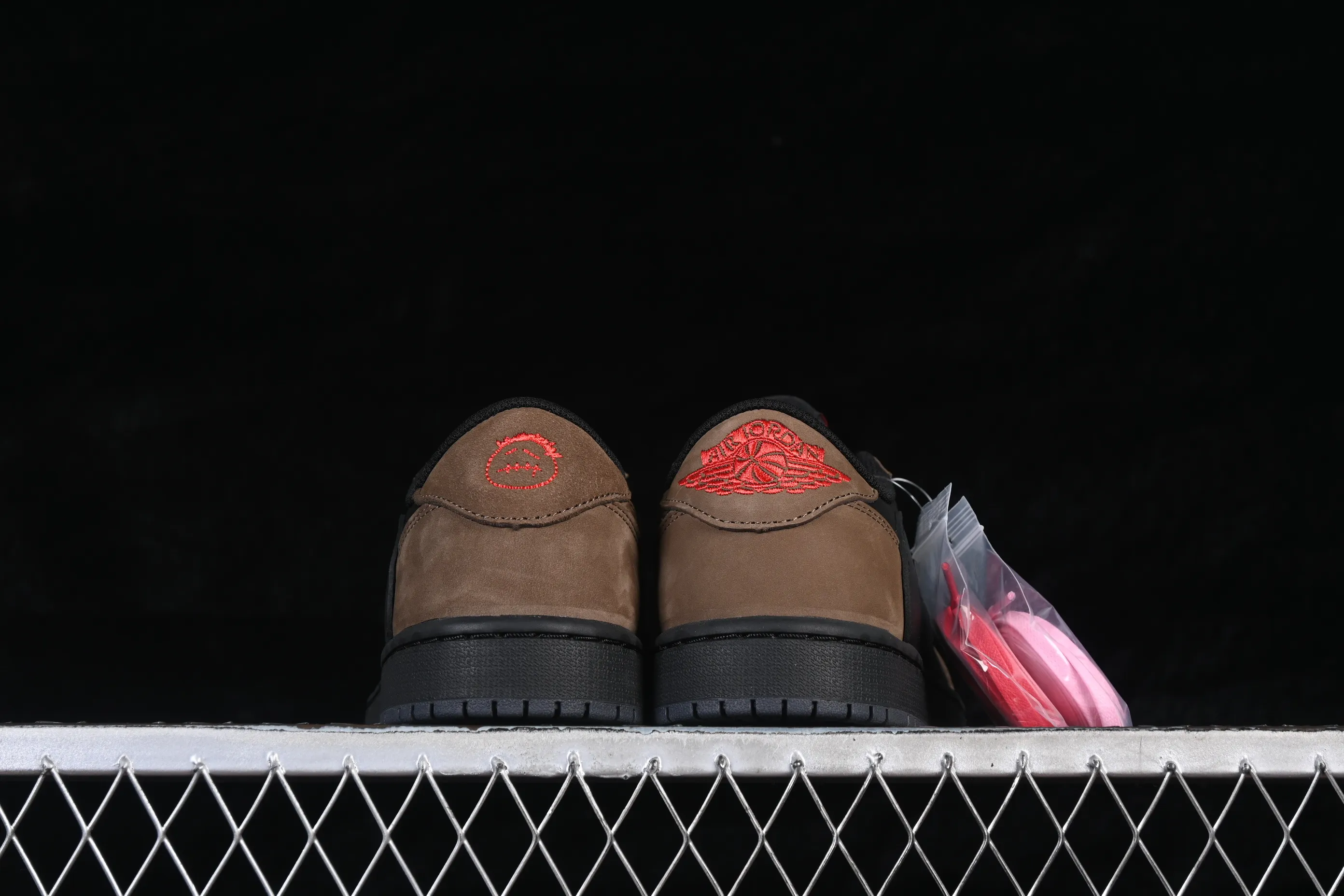 All Categories Air Jordan Jordan Series Basketball Shoes Air Jordan 1 Low High-end Customized Low-top Sneakers Travis Scott
